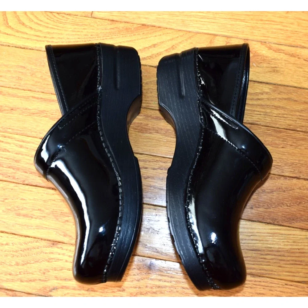 Dansko Clogs Shoes Professional Black Patent Leather Size 40 9 Brand NEW